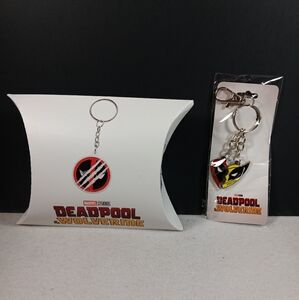 Movie Superhero Set 2 Deadpool & Wolverine Best Friends Keychain Heart Necklace